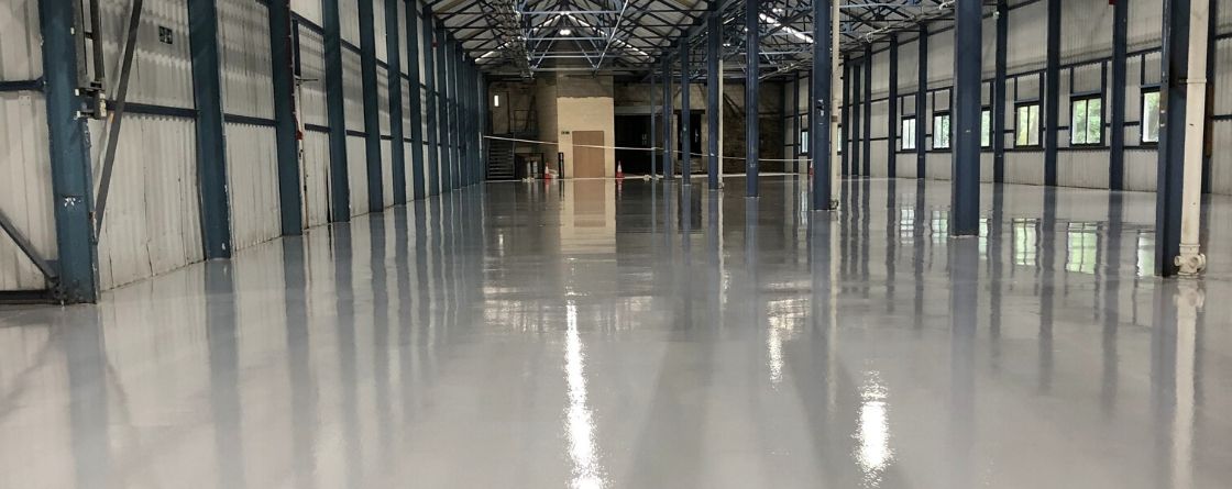 epoxy resin flooring installation